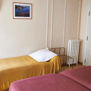 Hotel Maillot **